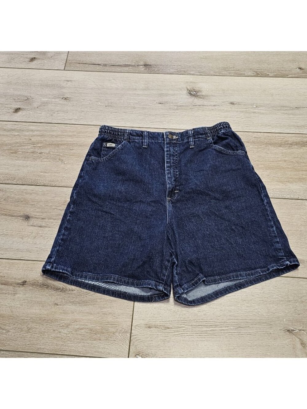 Lee Women's Side Elastic Denim Shorts Size 16 Medium Dark Wash Comfort Stretch - Picture 1 of 9